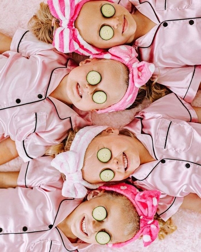 Little guests relaxing with cucumber slices