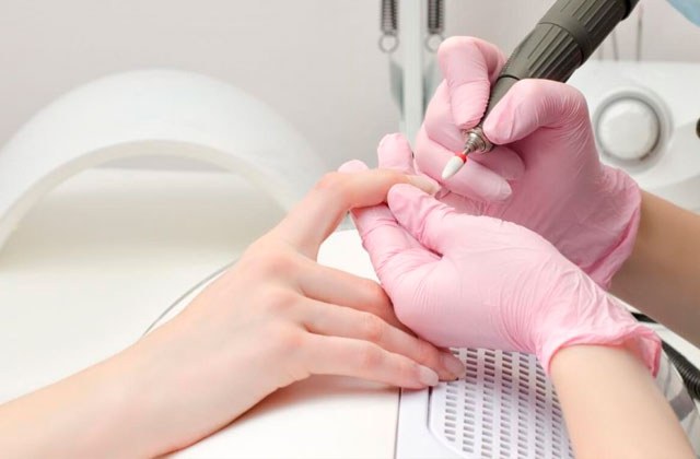Russian manicure with an e-file